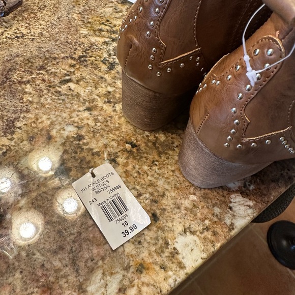 Cowboy boots - Picture 7 of 9